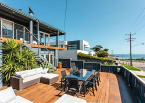 Blue Pearl Retreat Sunset Views opp Beach with Pool and Spa